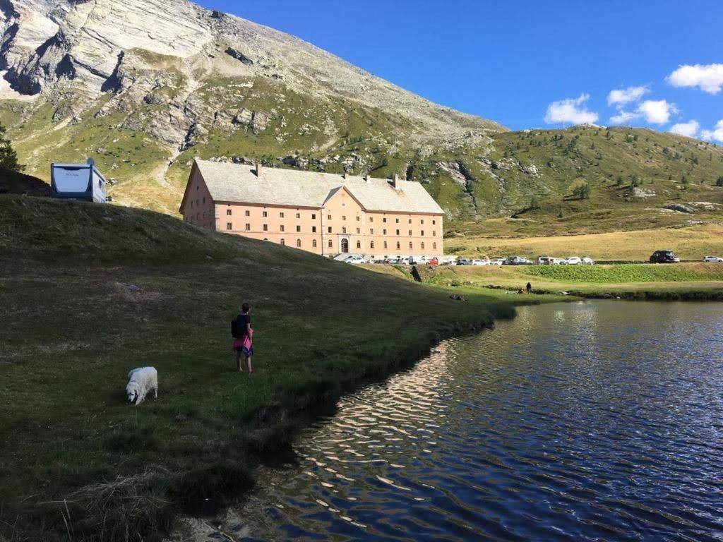 Giuditta Freecarpark&Garden Domodossola Exterior photo